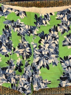 J. Crew Lime Green Floral Pleated Short with Blue and White Flowers Size 2